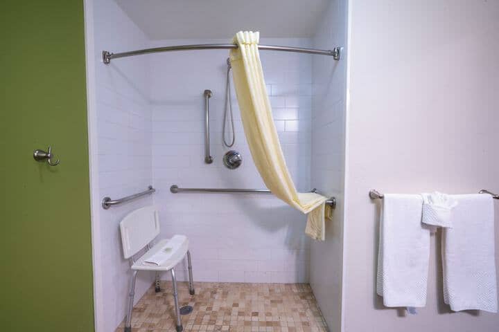 Room 18 of 36